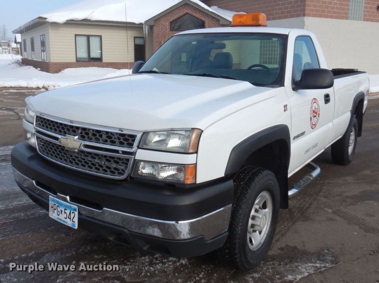 image for item AF9329 2005 Chevrolet Silverado 2500HD  pickup truck