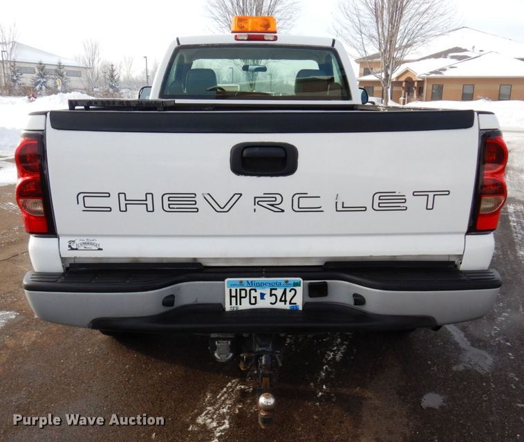 image for item AF9329 2005 Chevrolet Silverado 2500HD  pickup truck