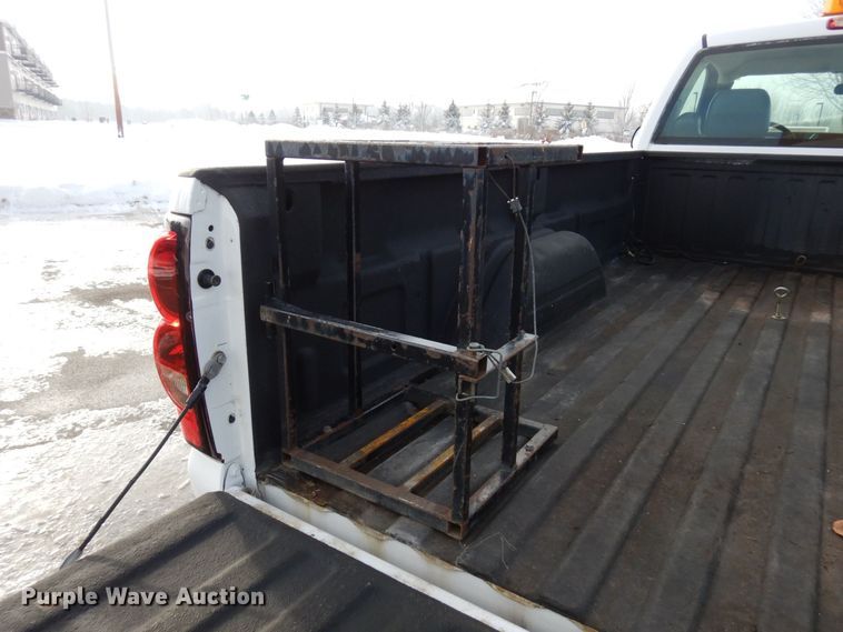 image for item AF9329 2005 Chevrolet Silverado 2500HD  pickup truck