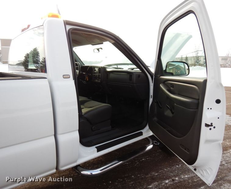 image for item AF9329 2005 Chevrolet Silverado 2500HD  pickup truck