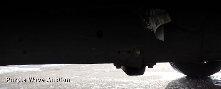 image for item AF9331 2002 Chevrolet Silverado 2500HD  utility bed pickup truck