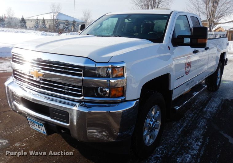 image for item AF9332 2015 Chevrolet Silverado 2500HD  Double Cab pickup truck