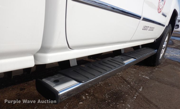 image for item AF9332 2015 Chevrolet Silverado 2500HD  Double Cab pickup truck