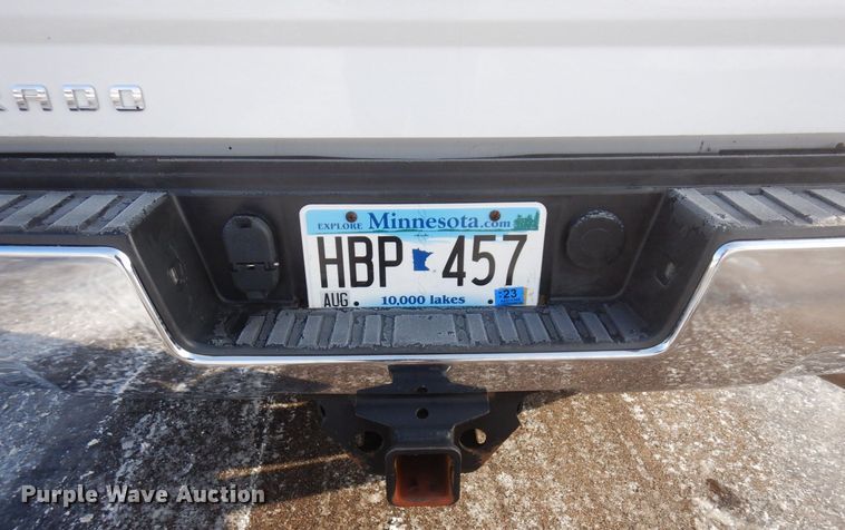 image for item AF9332 2015 Chevrolet Silverado 2500HD  Double Cab pickup truck