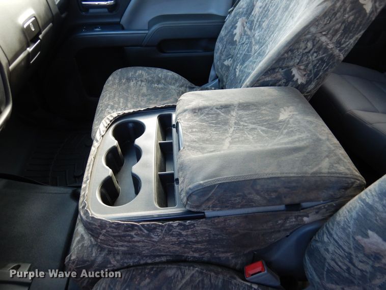 image for item AF9332 2015 Chevrolet Silverado 2500HD  Double Cab pickup truck