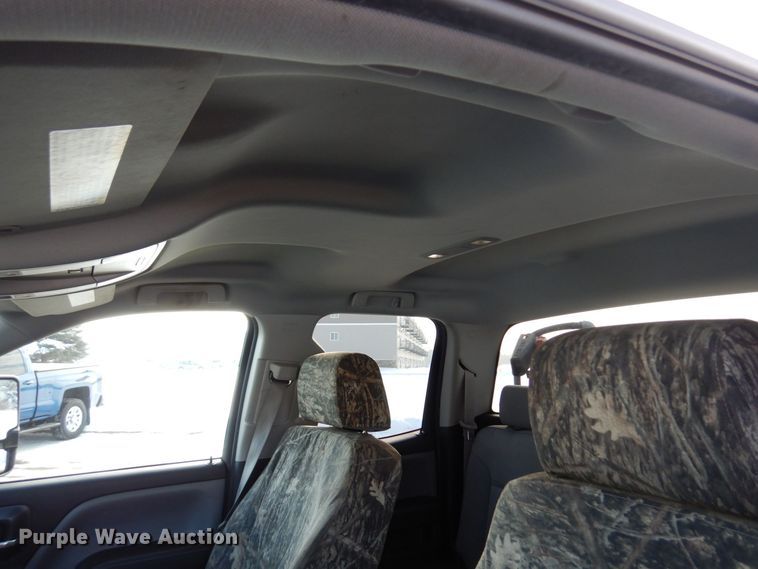 image for item AF9332 2015 Chevrolet Silverado 2500HD  Double Cab pickup truck