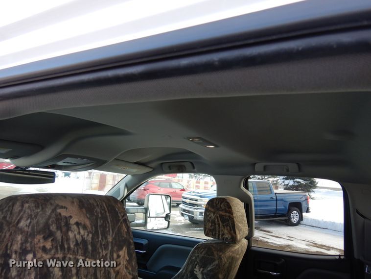 image for item AF9332 2015 Chevrolet Silverado 2500HD  Double Cab pickup truck