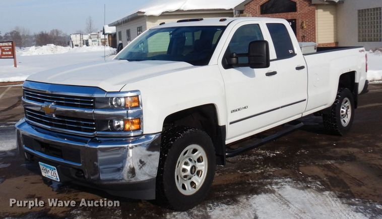 image for item AF9333 2015 Chevrolet Silverado 2500HD  Double Cab pickup truck