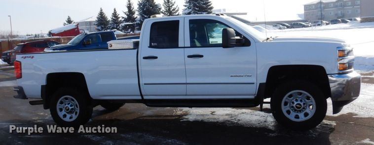 image for item AF9333 2015 Chevrolet Silverado 2500HD  Double Cab pickup truck
