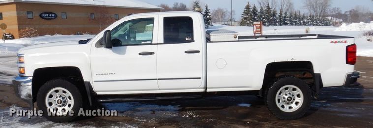image for item AF9333 2015 Chevrolet Silverado 2500HD  Double Cab pickup truck