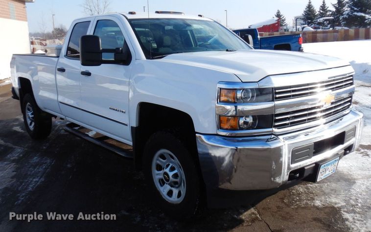 image for item AF9333 2015 Chevrolet Silverado 2500HD  Double Cab pickup truck