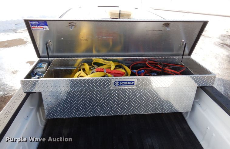 image for item AF9333 2015 Chevrolet Silverado 2500HD  Double Cab pickup truck