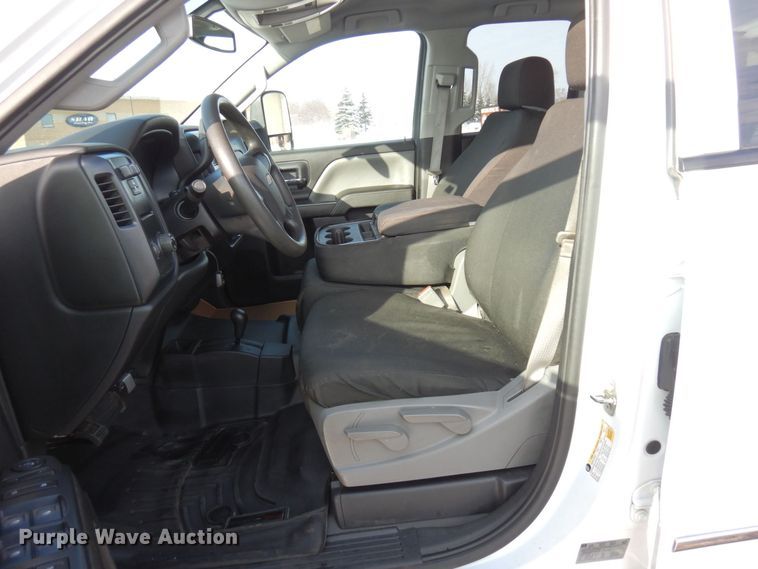 image for item AF9333 2015 Chevrolet Silverado 2500HD  Double Cab pickup truck