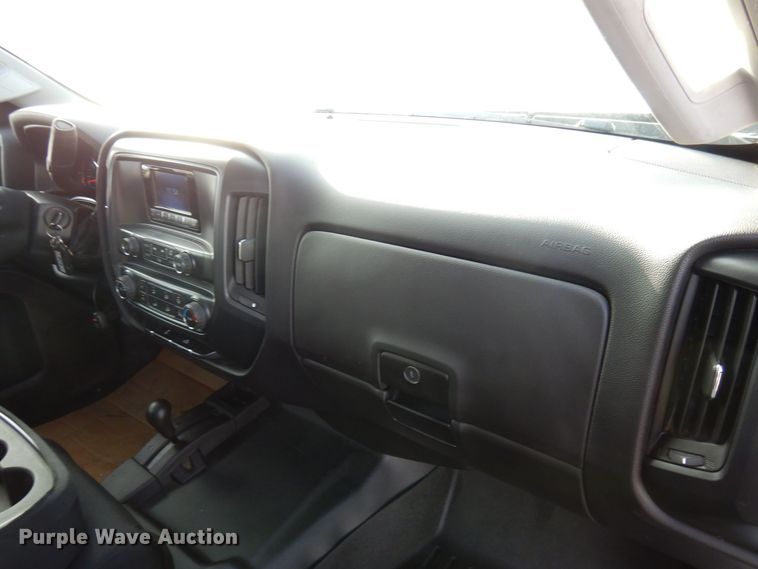 image for item AF9333 2015 Chevrolet Silverado 2500HD  Double Cab pickup truck