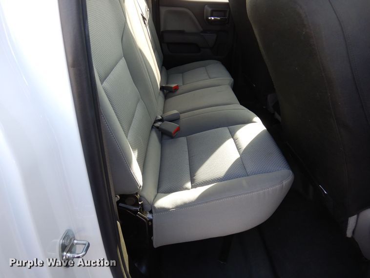 image for item AF9333 2015 Chevrolet Silverado 2500HD  Double Cab pickup truck