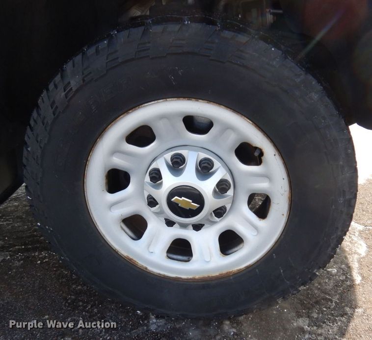 image for item AF9333 2015 Chevrolet Silverado 2500HD  Double Cab pickup truck