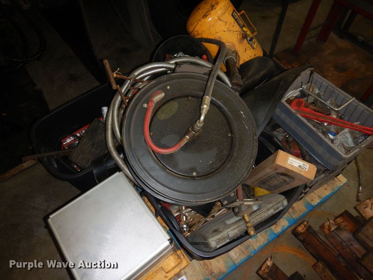 image for item DQ7279 Tools