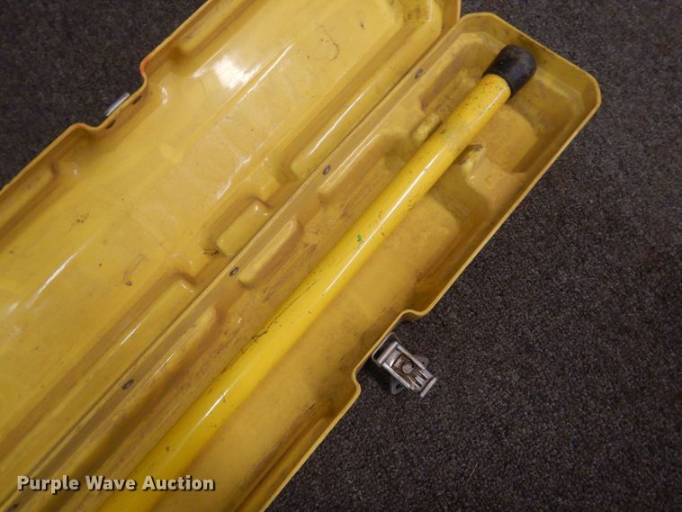 image for item DQ7281 Heliflux GA-52B  magnetic locator