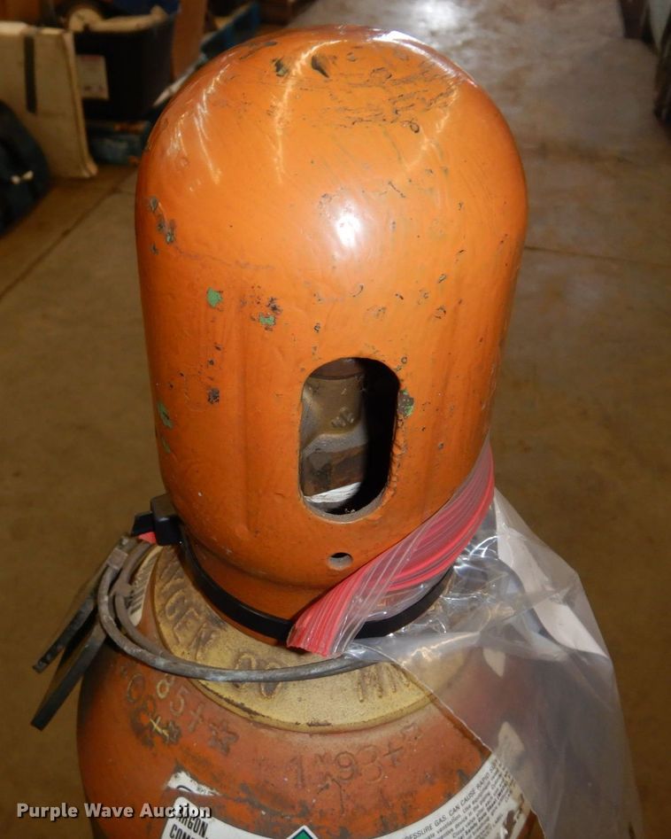 image for item DQ7282 Argon tank