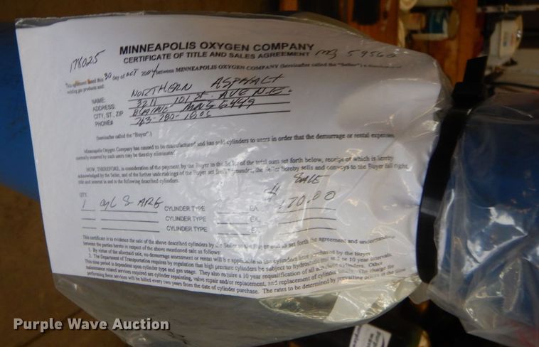 image for item DQ7283 Argon CO2 tank