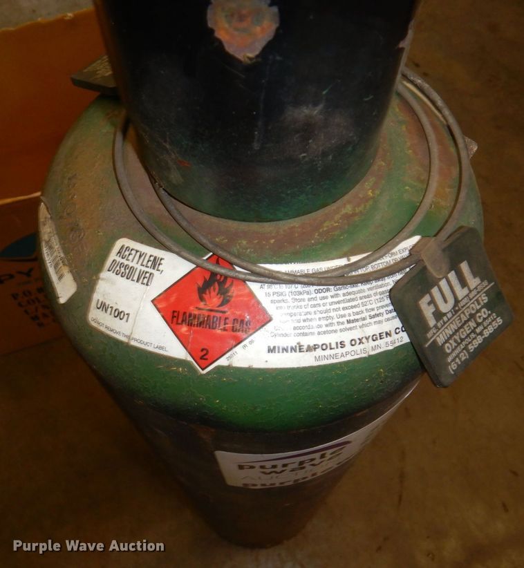 image for item DQ7285 Acetylene tank
