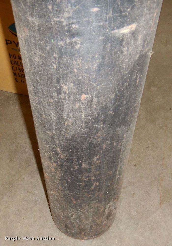 image for item DQ7285 Acetylene tank