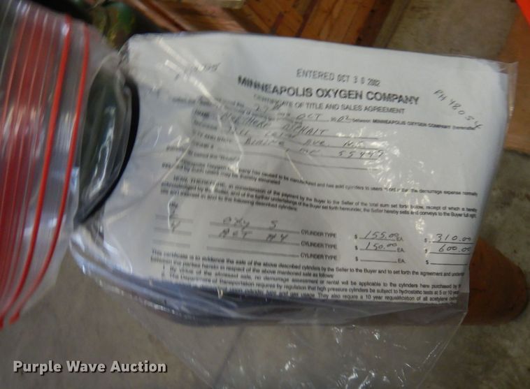 image for item DQ7286 Oxygen tank