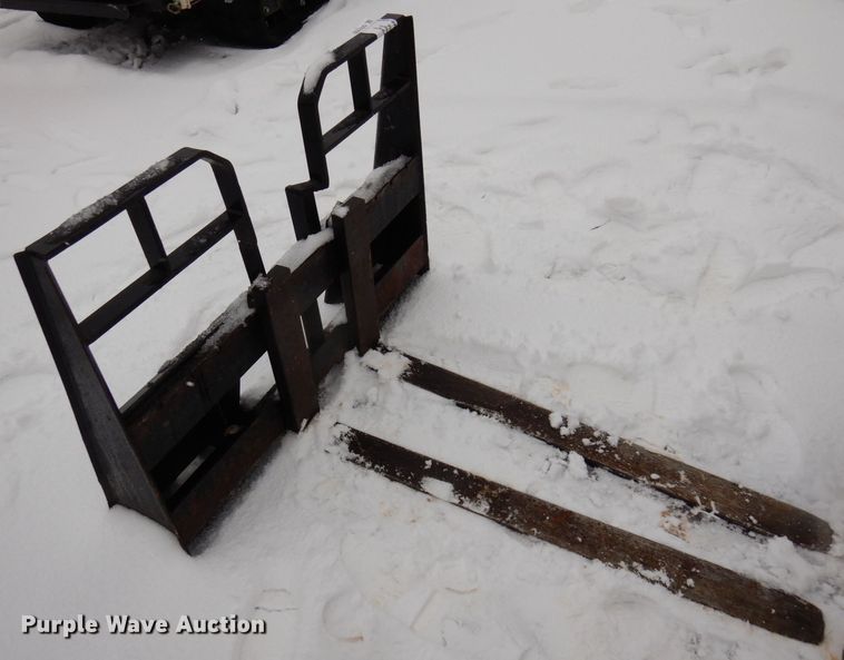 image for item DQ7292 48" L skid steer forks