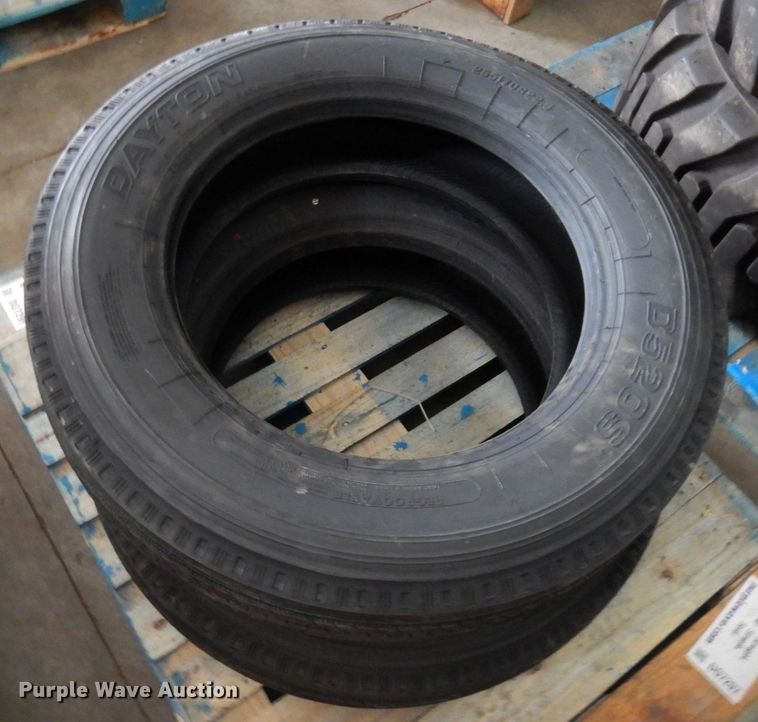 image for item DQ7299 (2) Constellation 255/70R22.5 tires