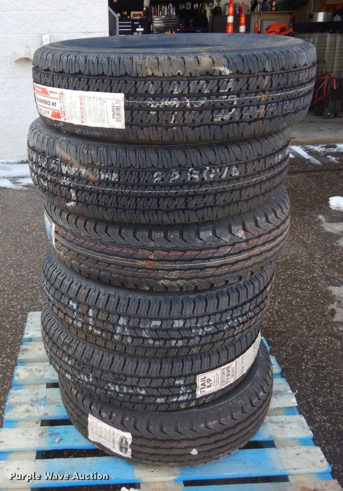 image for item DQ7306 (6) LT225/75R15 tires