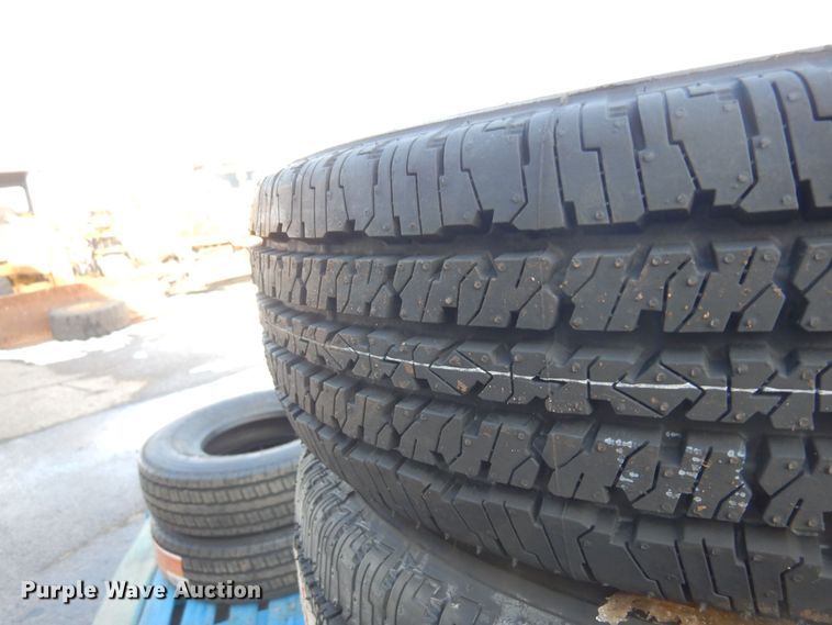 image for item DQ7306 (6) LT225/75R15 tires