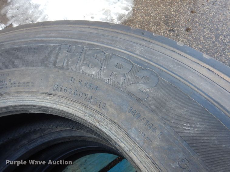 image for item DQ7307 (3) 11R24.5 retreaded tires