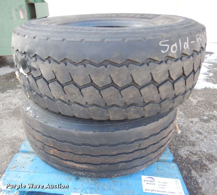 image for item DQ7309 (2) 425/65R22.5 tires