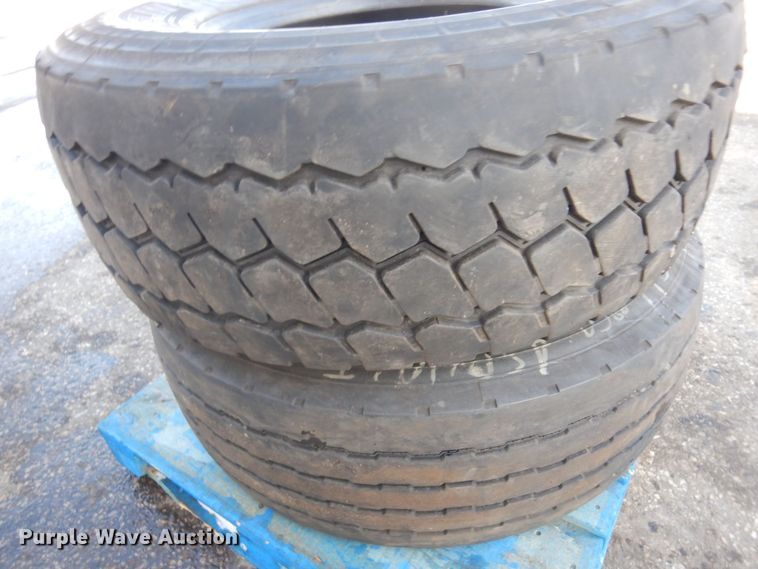 image for item DQ7309 (2) 425/65R22.5 tires