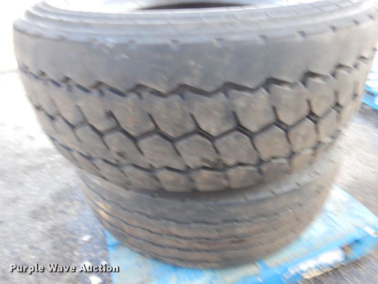image for item DQ7309 (2) 425/65R22.5 tires