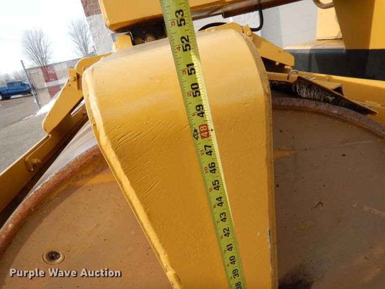 image for item KU9728 Hyster C350A 8-12TDD  double drum roller