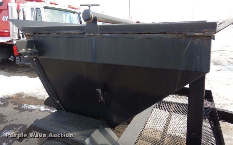 image for item KU9729 1994 Stepp MFG SPH1.3  asphalt premix trailer