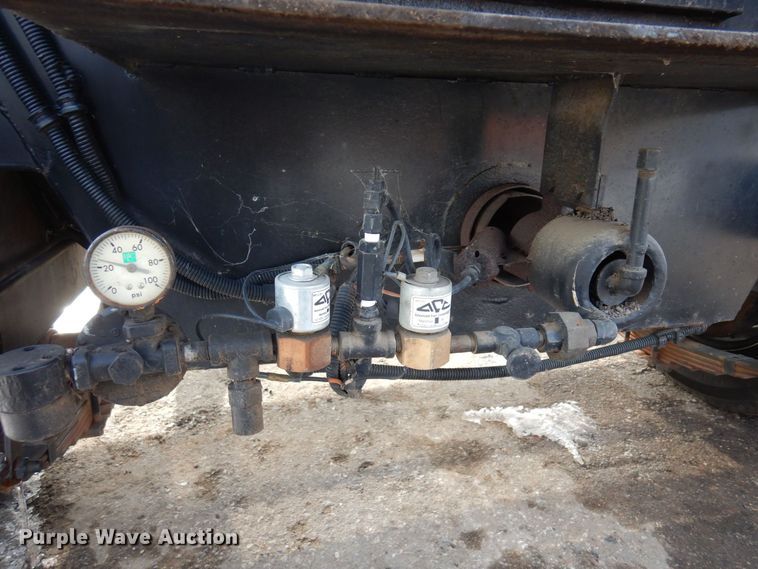 image for item KU9729 1994 Stepp MFG SPH1.3  asphalt premix trailer