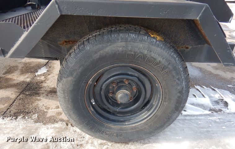 image for item KU9729 1994 Stepp MFG SPH1.3  asphalt premix trailer