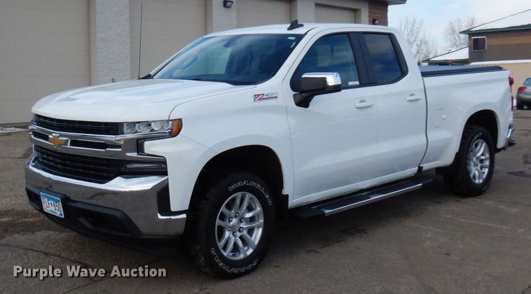 image for item KU9730 2020 Chevrolet Silverado 1500 LT  Double Cab pickup truck