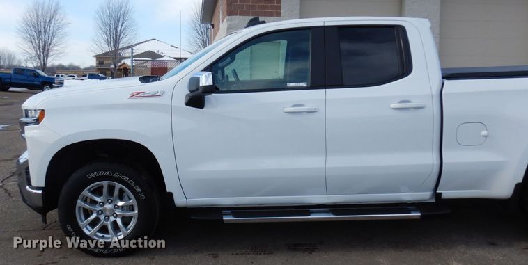 image for item KU9730 2020 Chevrolet Silverado 1500 LT  Double Cab pickup truck