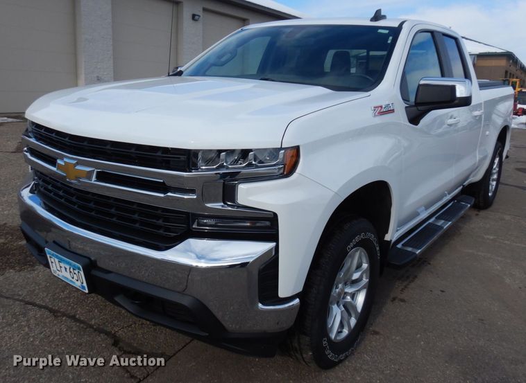 image for item KU9730 2020 Chevrolet Silverado 1500 LT  Double Cab pickup truck