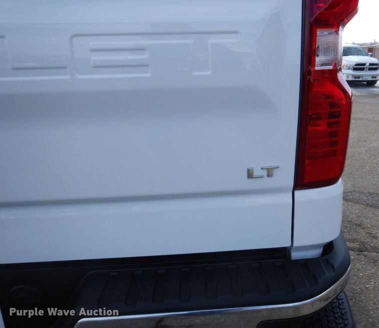 image for item KU9730 2020 Chevrolet Silverado 1500 LT  Double Cab pickup truck