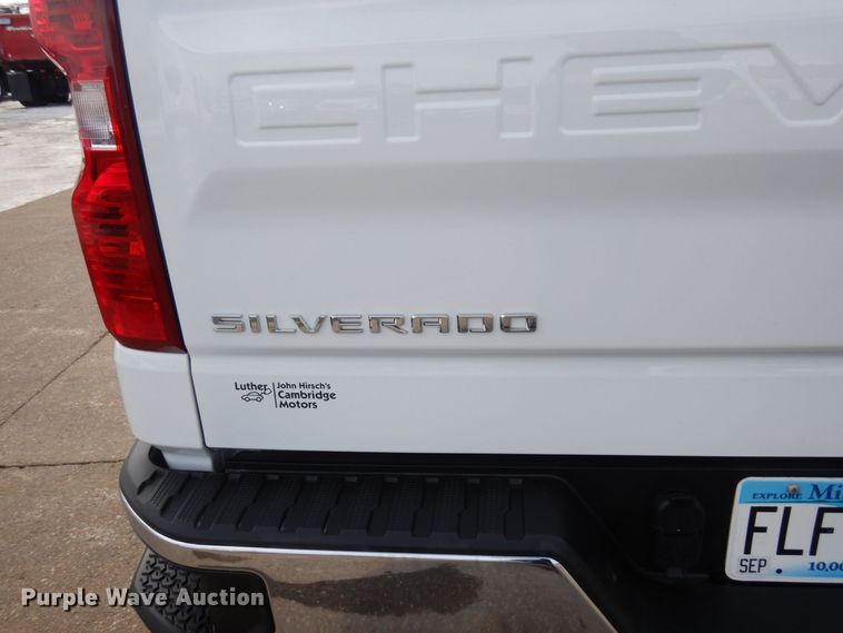 image for item KU9730 2020 Chevrolet Silverado 1500 LT  Double Cab pickup truck