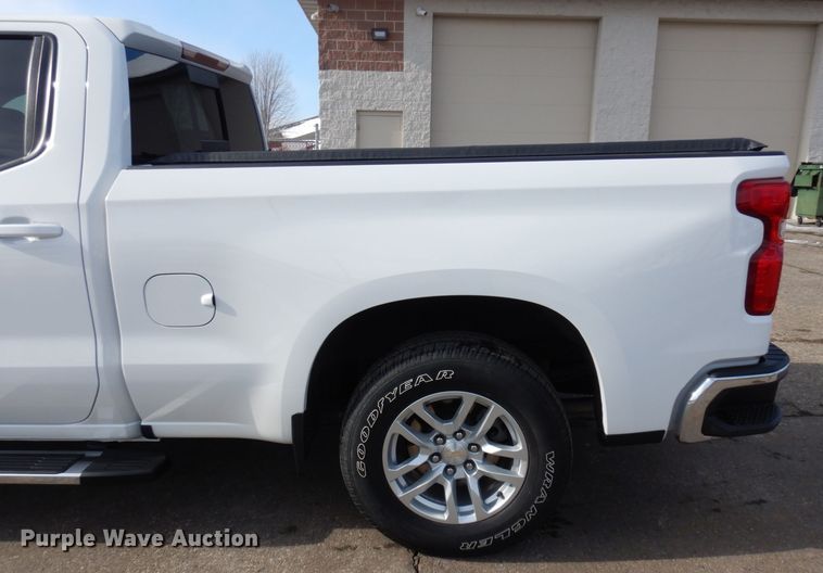 image for item KU9730 2020 Chevrolet Silverado 1500 LT  Double Cab pickup truck