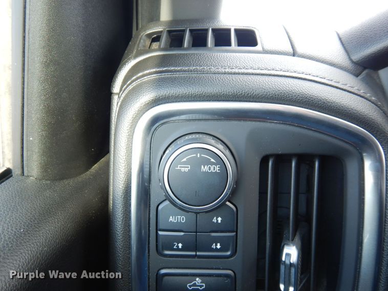 image for item KU9730 2020 Chevrolet Silverado 1500 LT  Double Cab pickup truck