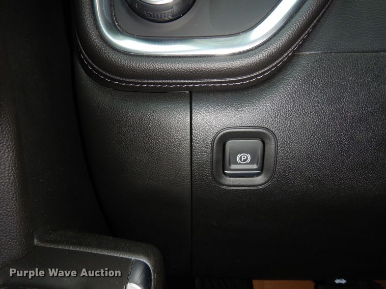 image for item KU9730 2020 Chevrolet Silverado 1500 LT  Double Cab pickup truck