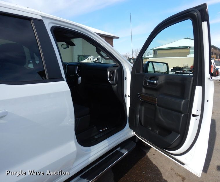 image for item KU9730 2020 Chevrolet Silverado 1500 LT  Double Cab pickup truck