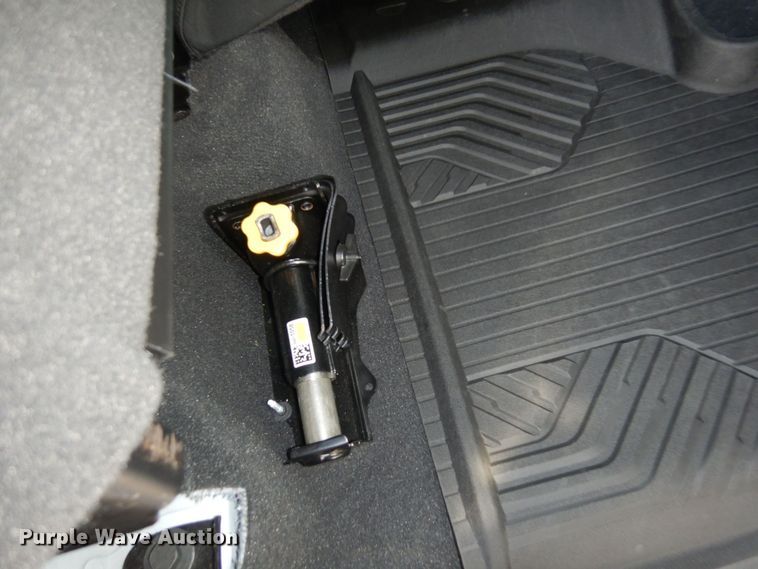 image for item KU9730 2020 Chevrolet Silverado 1500 LT  Double Cab pickup truck