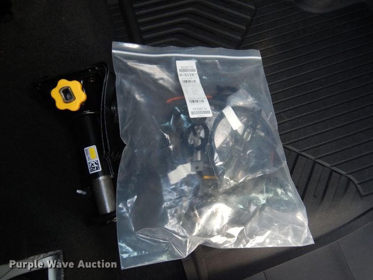 image for item KU9730 2020 Chevrolet Silverado 1500 LT  Double Cab pickup truck